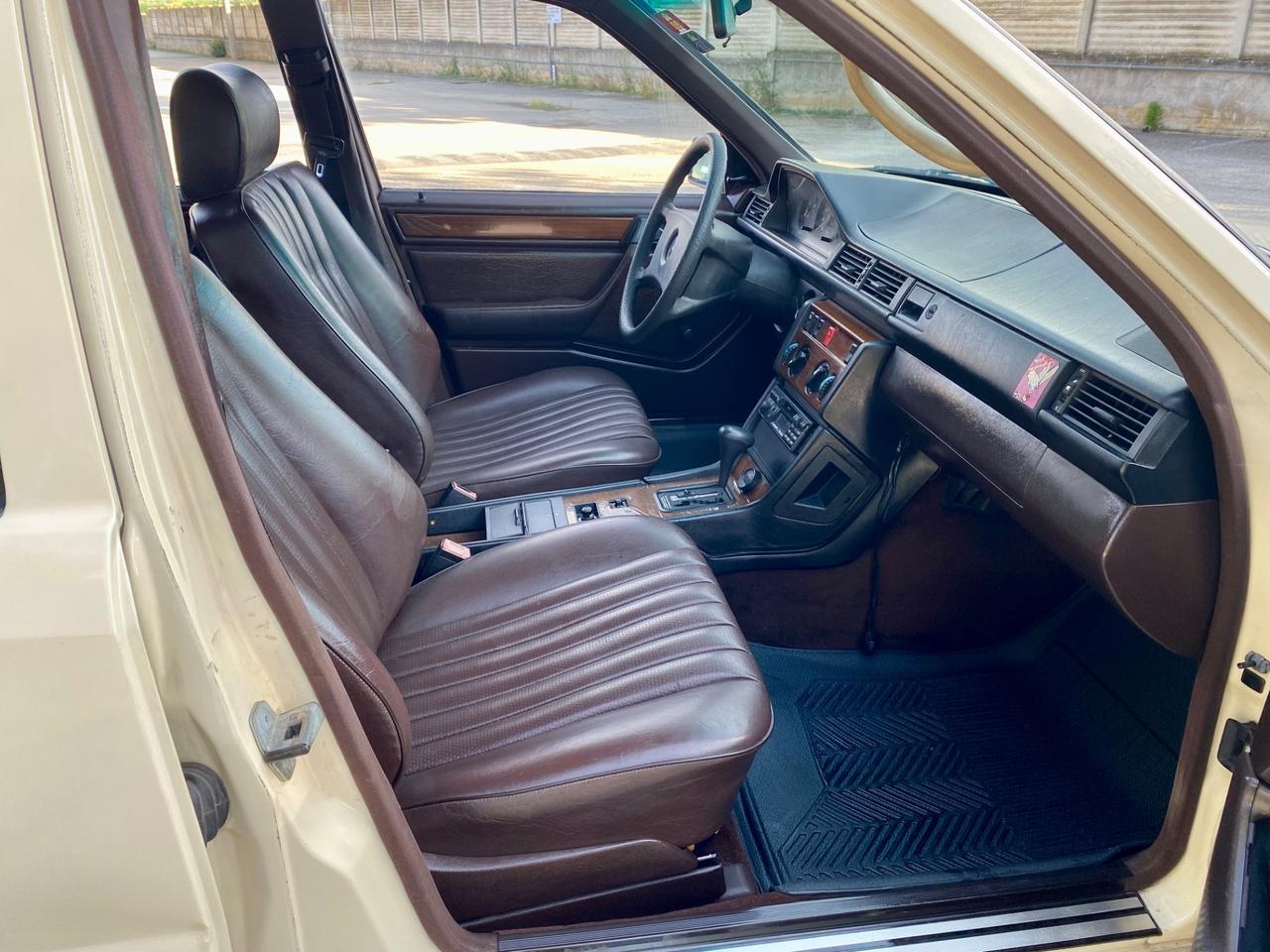 Mercedes-benz 200 MERCEDES 200 W 124 T E ASI CRS