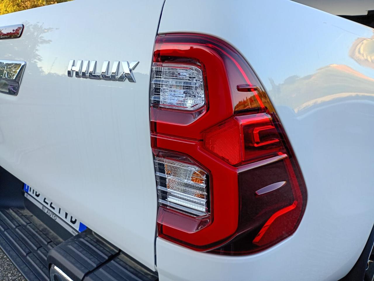 Toyota Hilux HYLUX 2.8 D4D 48W A/T 4WD double cab EXECUTIVE