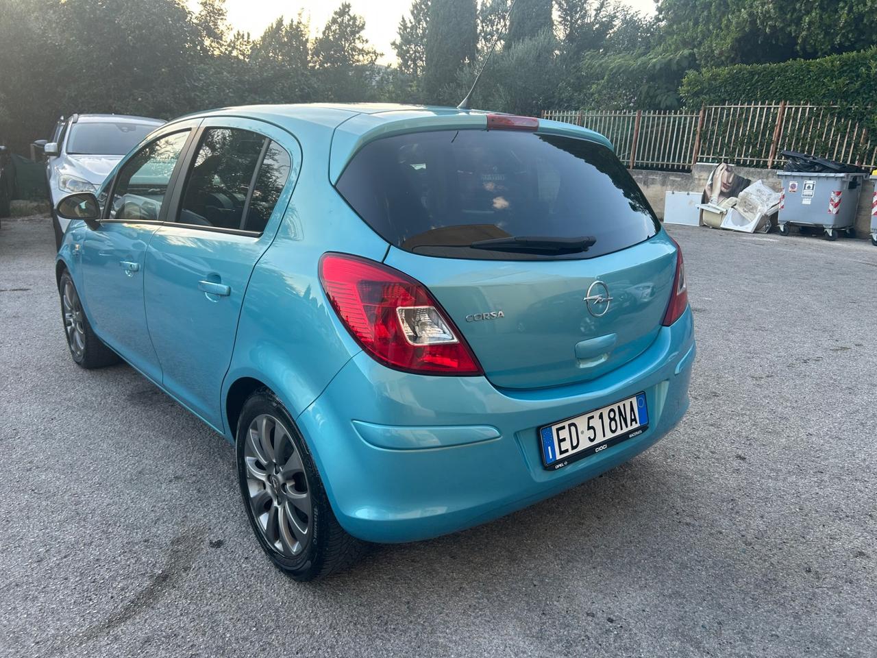 Opel Corsa 1.2 5 porte Edition 93000km