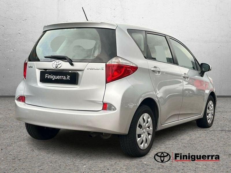 Toyota Verso-S Verso-S 1.4D MT Style