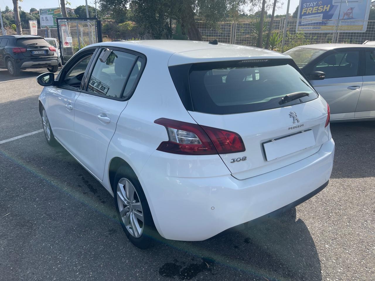 Peugeot 308 BlueHDi 120 S&S Business