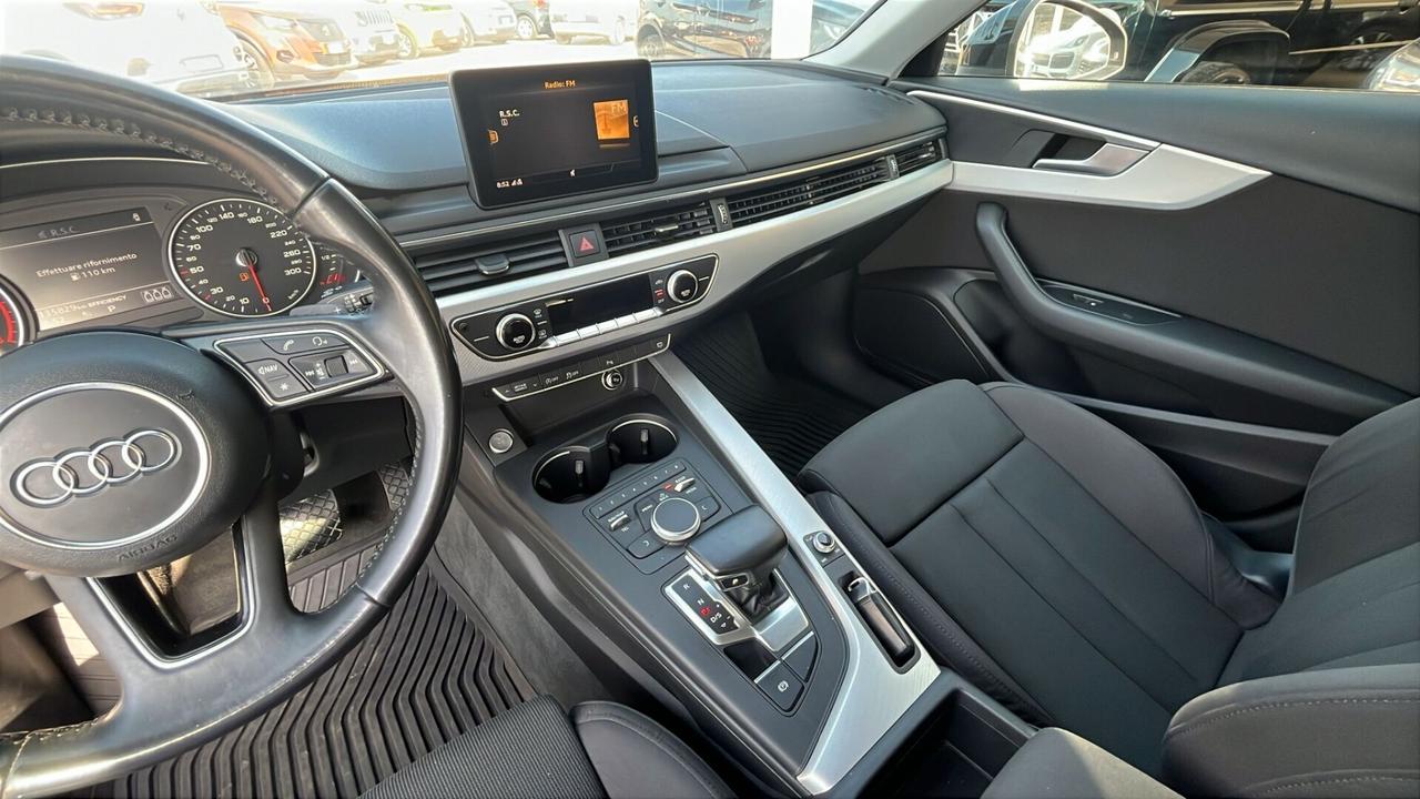 Audi A4 2.0 TDI 150 CV S tronic Business Sport
