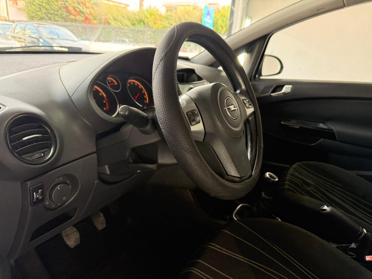 Opel Corsa 1.2 80CV 3 porte GPL-TECH Club