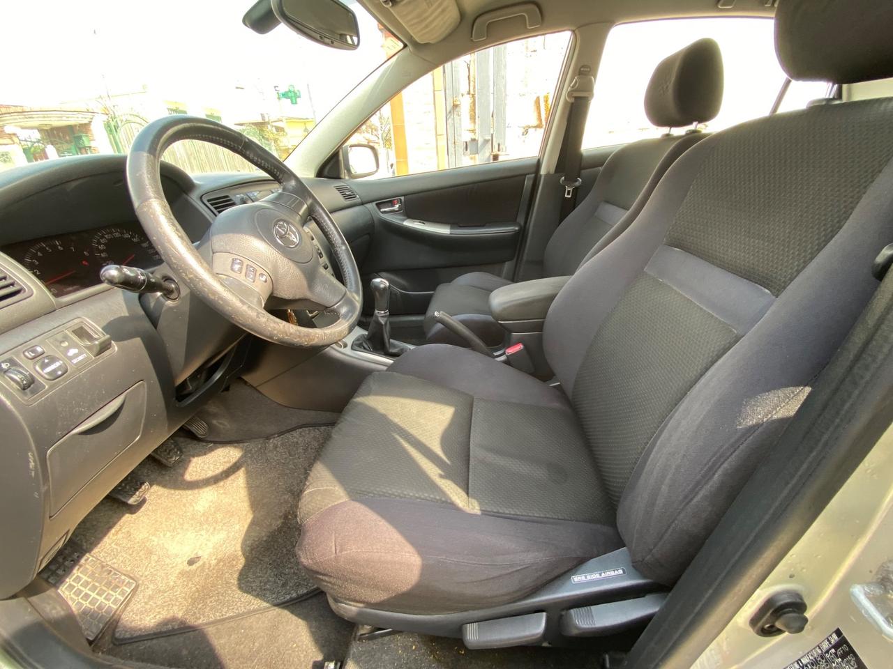 Toyota Corolla 1.8 16V 5p. TS