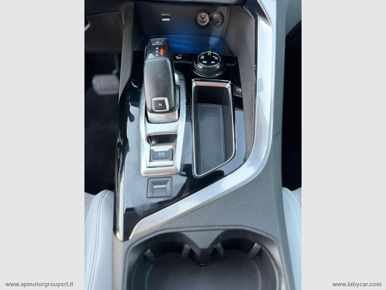 PEUGEOT 3008 BlueHDi 130 S&S EAT8 Allure