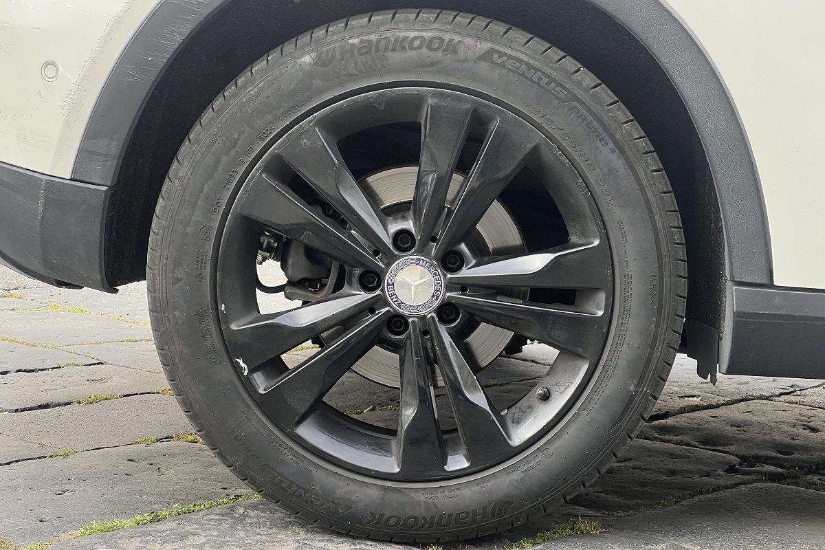 MERCEDES GLA 180 CDI Premium