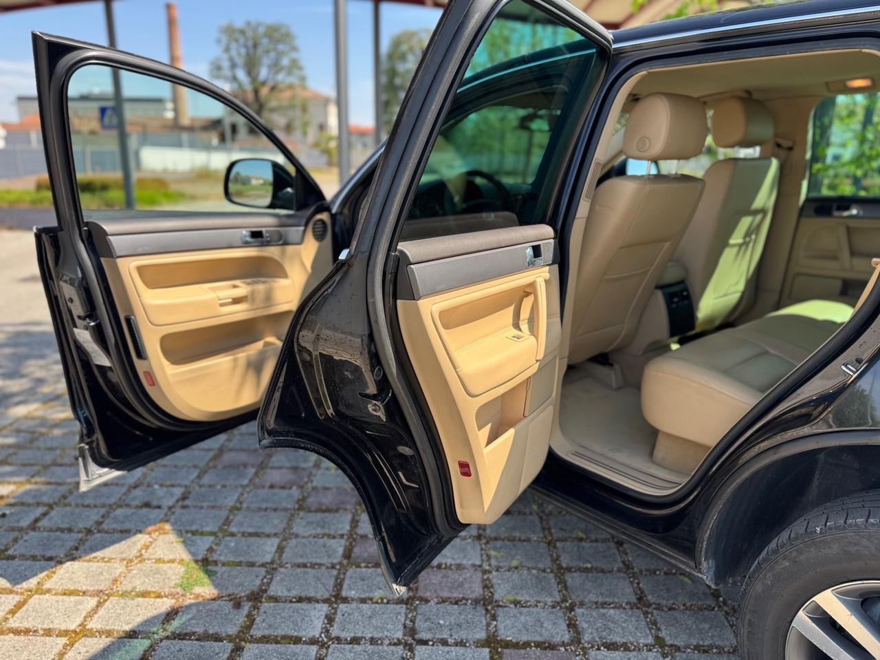 Volkswagen Touareg 3.0 V6 TDI DPF Exclusive