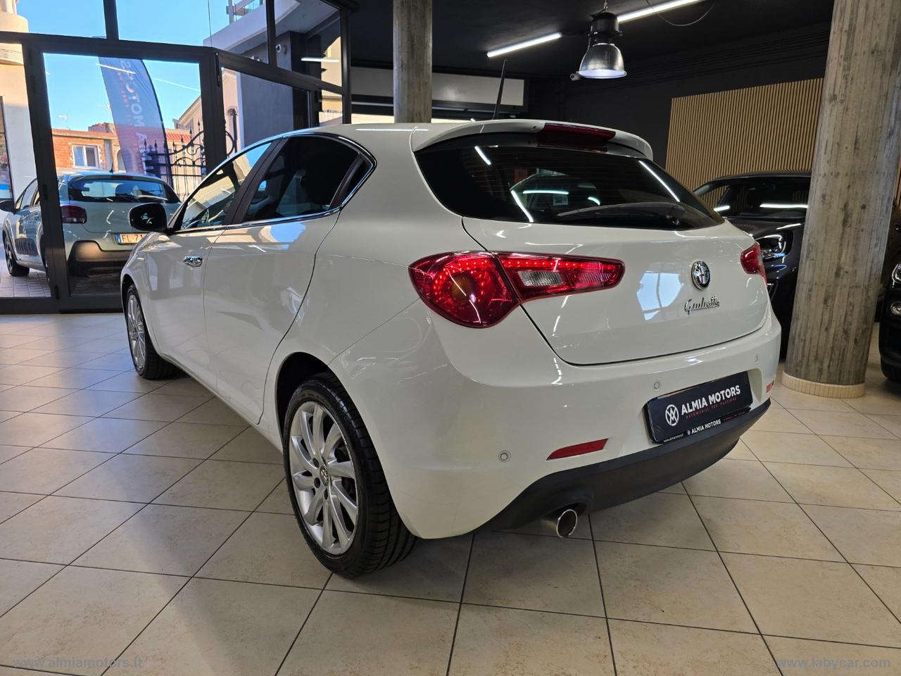 ALFA ROMEO Giulietta 1.6 JTDm-2 120 CV Distinctive
