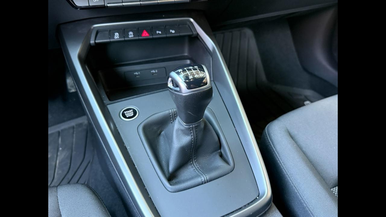 AUDI A3 IV 2020 Sedan - A3 Sedan 30 2.0 tdi Business