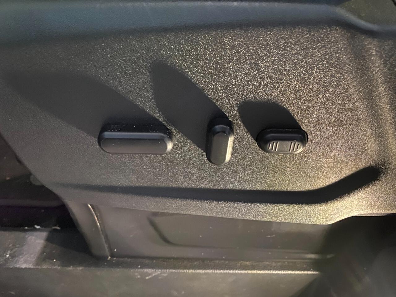 FORD TOURNEO CUSTOM 320 2.0 EcoBlue 130CV Aut. PC