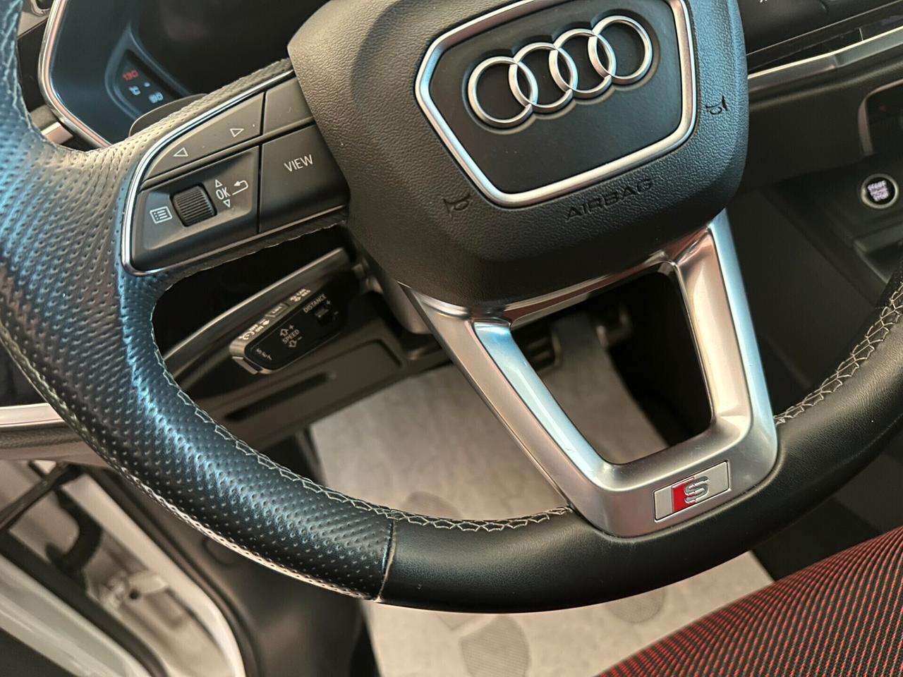 Audi Q3 35 2.0 TDI 150 cv. S Tronic LINE EDITION