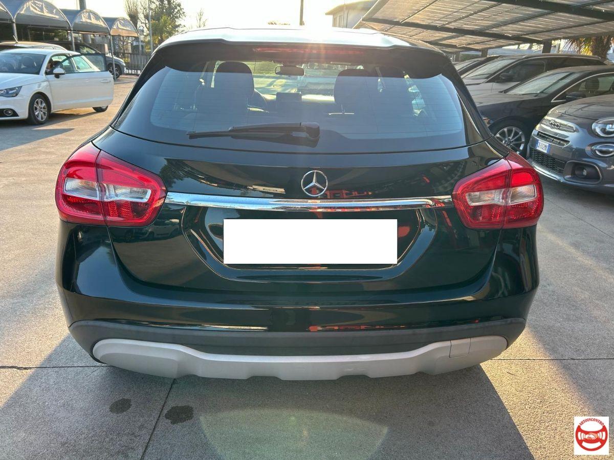 MERCEDES - Classe GLA - GLA 180 d Premium