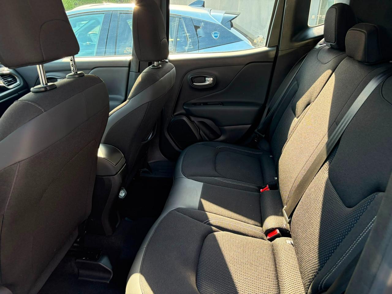 Jeep Renegade 1.5 Turbo T4 MHEV Summit