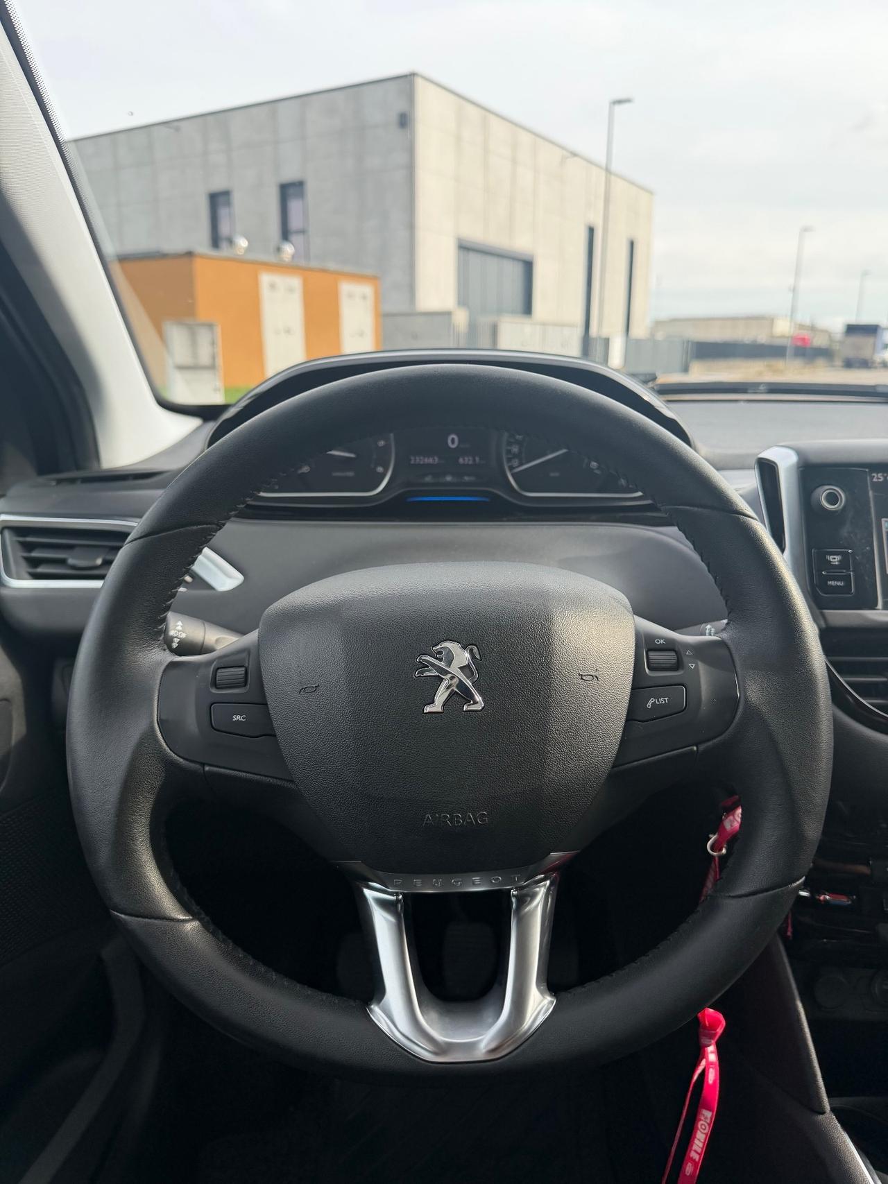 Peugeot 208 1.6 e-HDi 92 CV Stop&Start 5 porte Allure