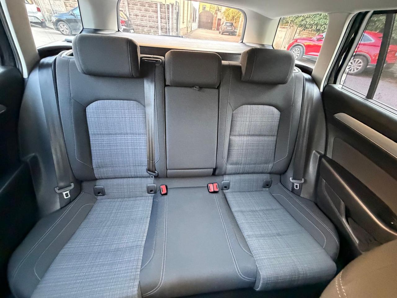 Volkswagen Passat 2.0 TDI Business #50324