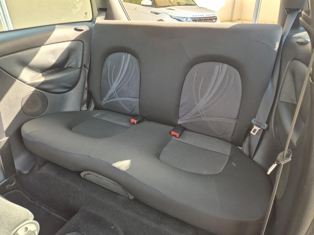 Lancia Ypsilon 1.2 69 CV Unyca