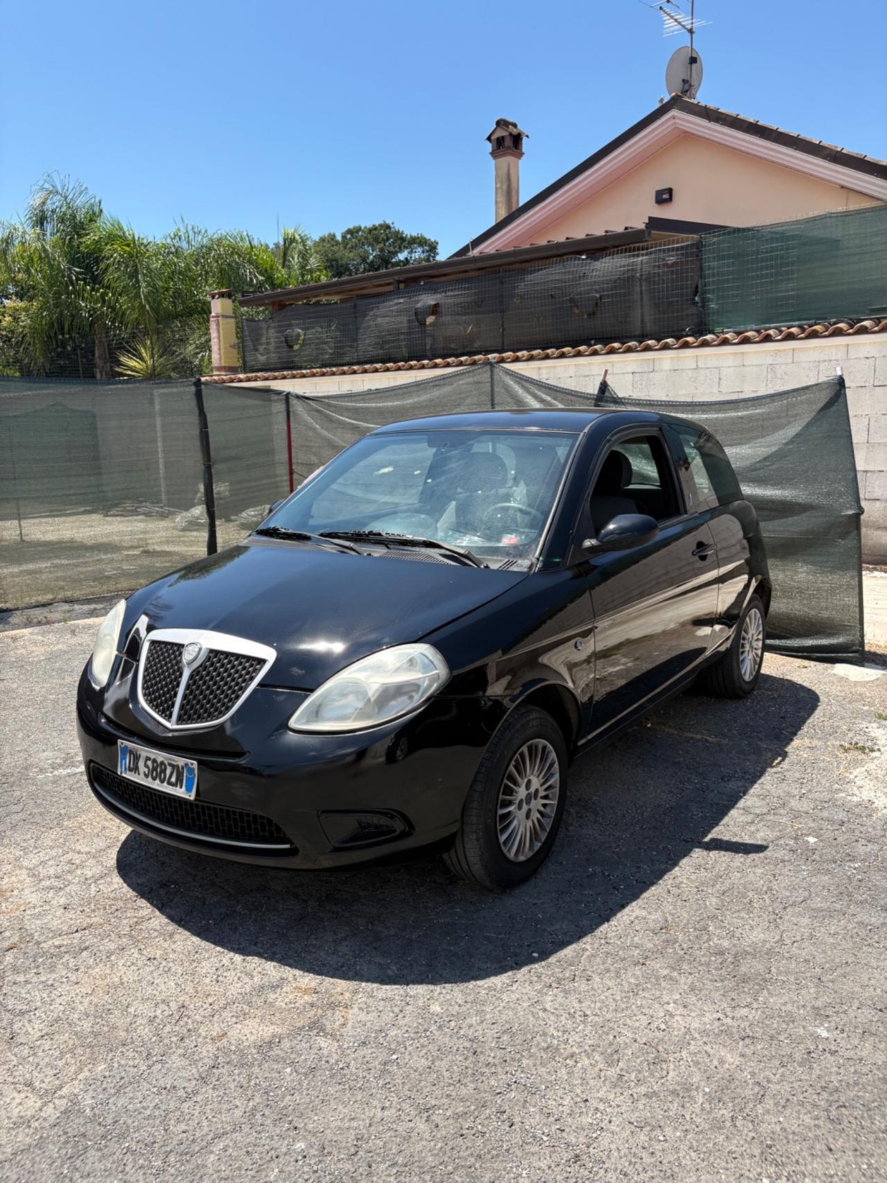 Lancia Ypsilon 1.2 Argento