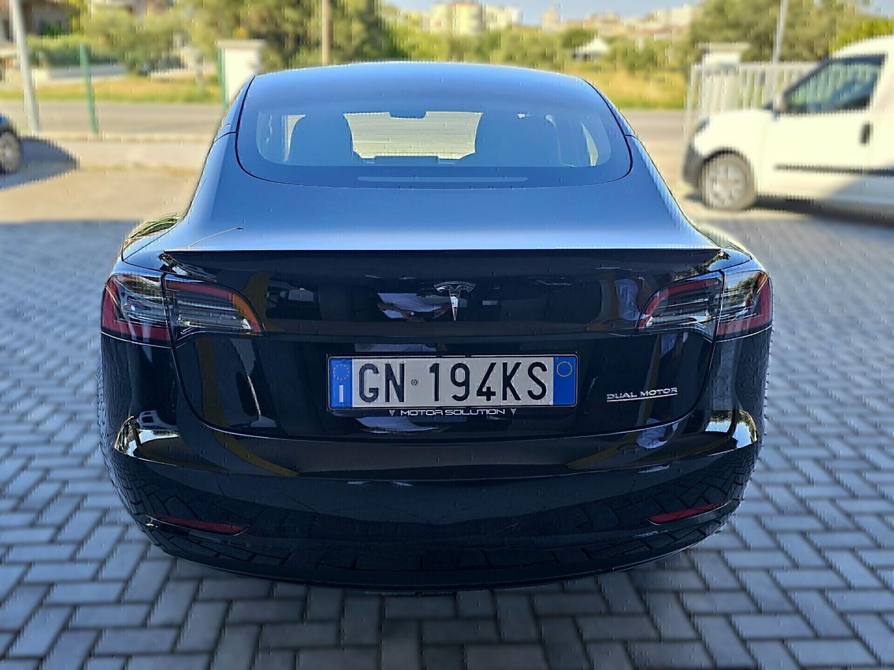 Tesla Model 3 Performance