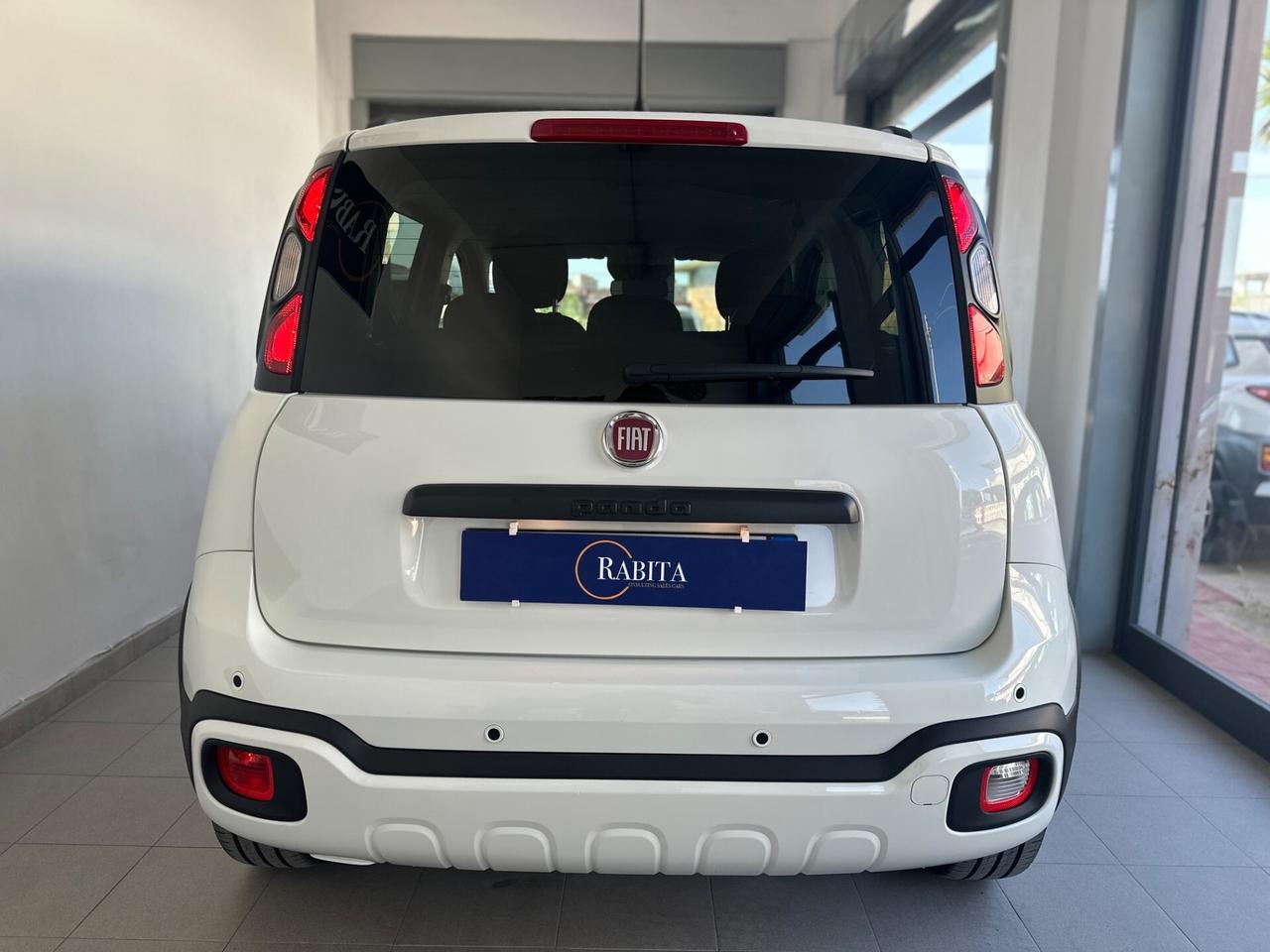 Fiat Panda Pandina Cross 1.0 Hybrid 11/2024 3.000 Km