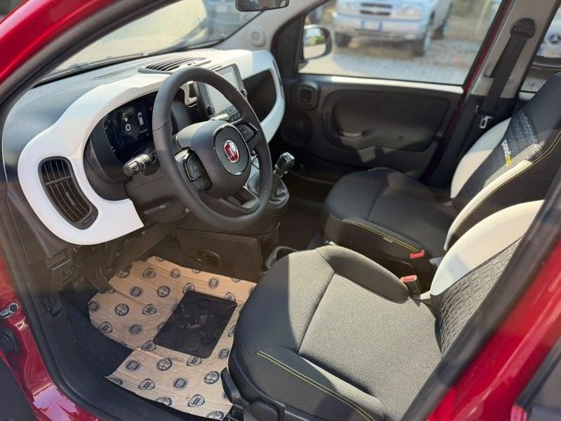 FIAT Panda Cross Panda 1.0 firefly hybrid Cross s&s 70cv 5p.ti - KM0 varie disponibilità