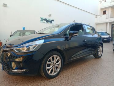Renault Clio TCe 12V 90 CV GPL 5 porte Moschino Intens