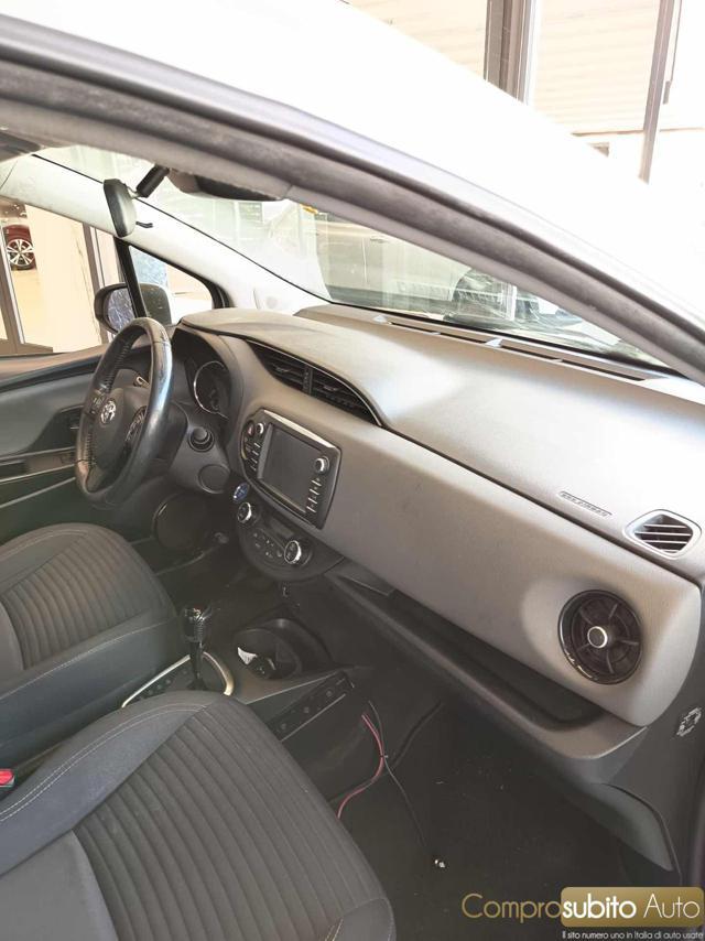 TOYOTA Yaris 1.5 Hybrid 5 porte Trend "Grey Edition"