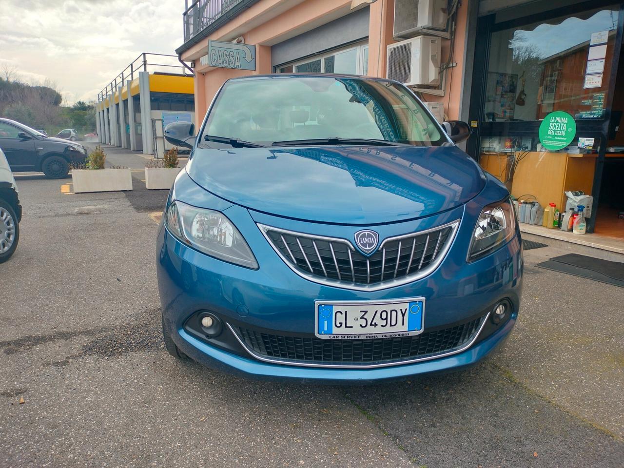 Lancia Ypsilon Hybrid Gold prezzo REALE