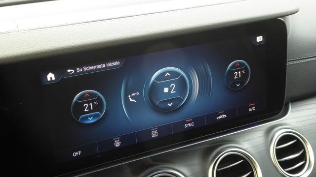 MERCEDES-BENZ E 220 d S.W. 4Matic Auto Premium AMG
