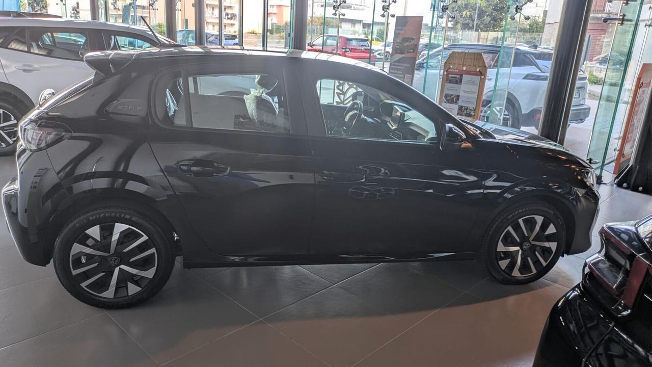 Peugeot 208 100 STYLE