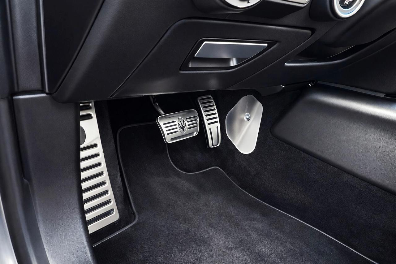 Maserati Ghibli 330 CV MHEV GRANSPORT