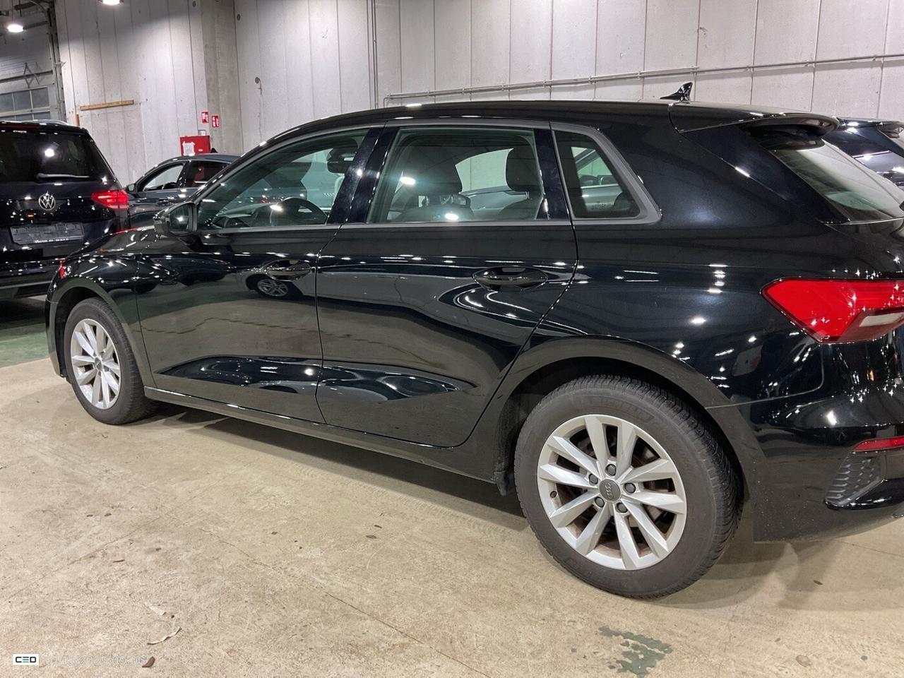 Audi A3 SPORTBACK 30 TDI 115CV 6M. BUSINESS ( COCKPIT - FARI LED PDC NAVI )