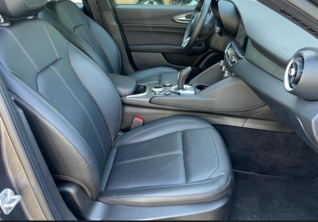 Alfa Romeo Giulia 2.0 280 CV Q4 Ti-Rata da 285€ al mese