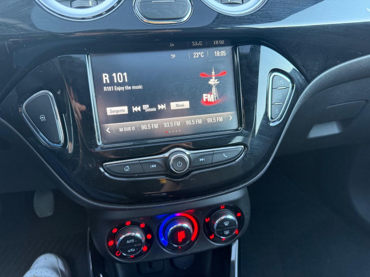 Opel Adam 1.4 87 CV GPL Tech Glam
