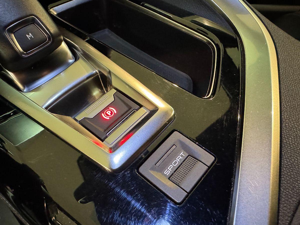 PEUGEOT 3008 BlueHDi 130 EAT8 GT Line Bianco Perla 2019