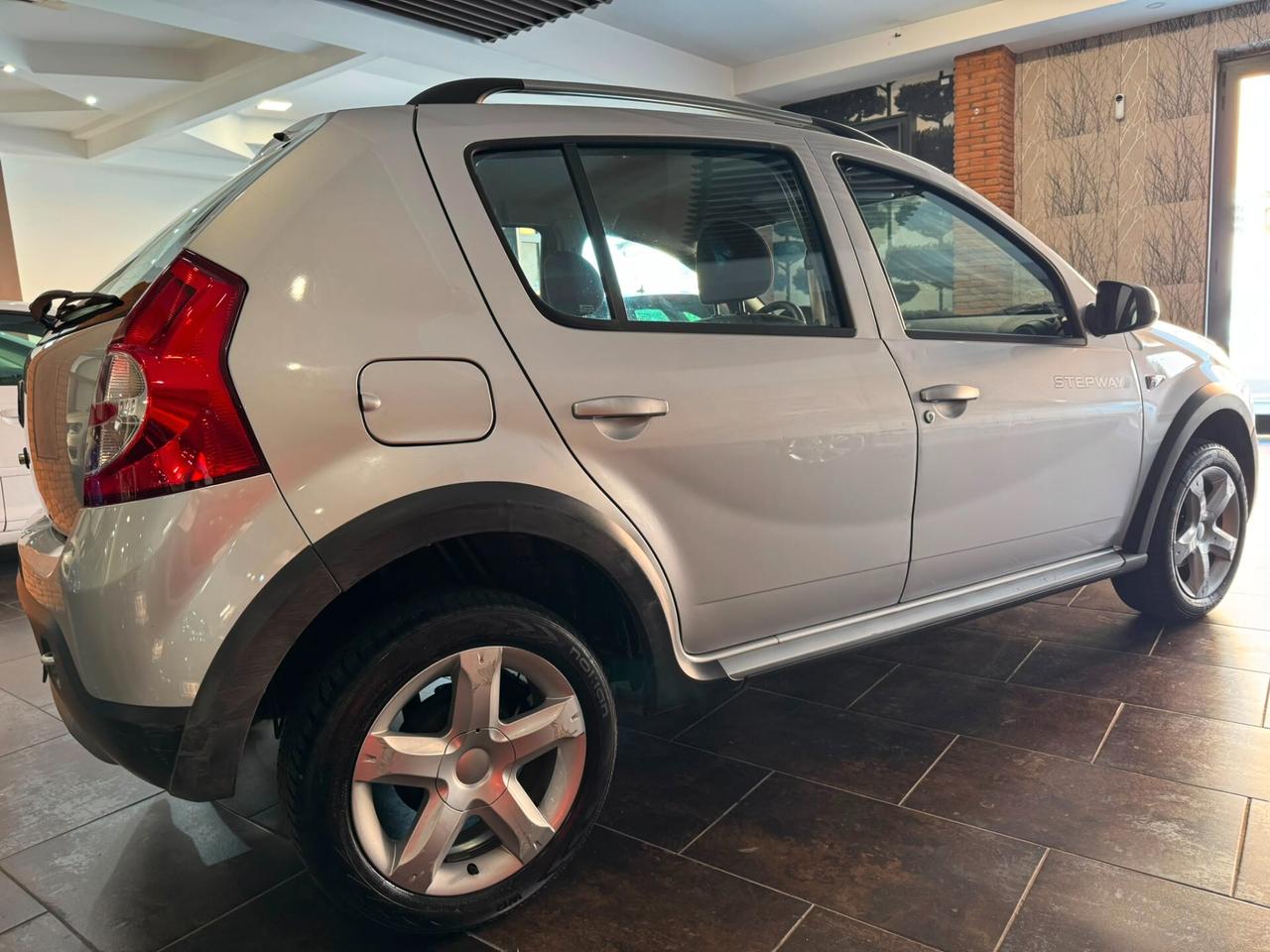 Dacia Sandero Stepway 1.6 8V 90CV