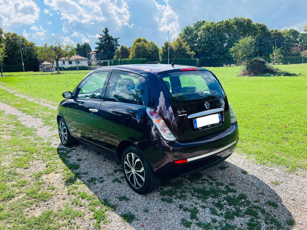 Lancia Ypsilon 1.2 Platino