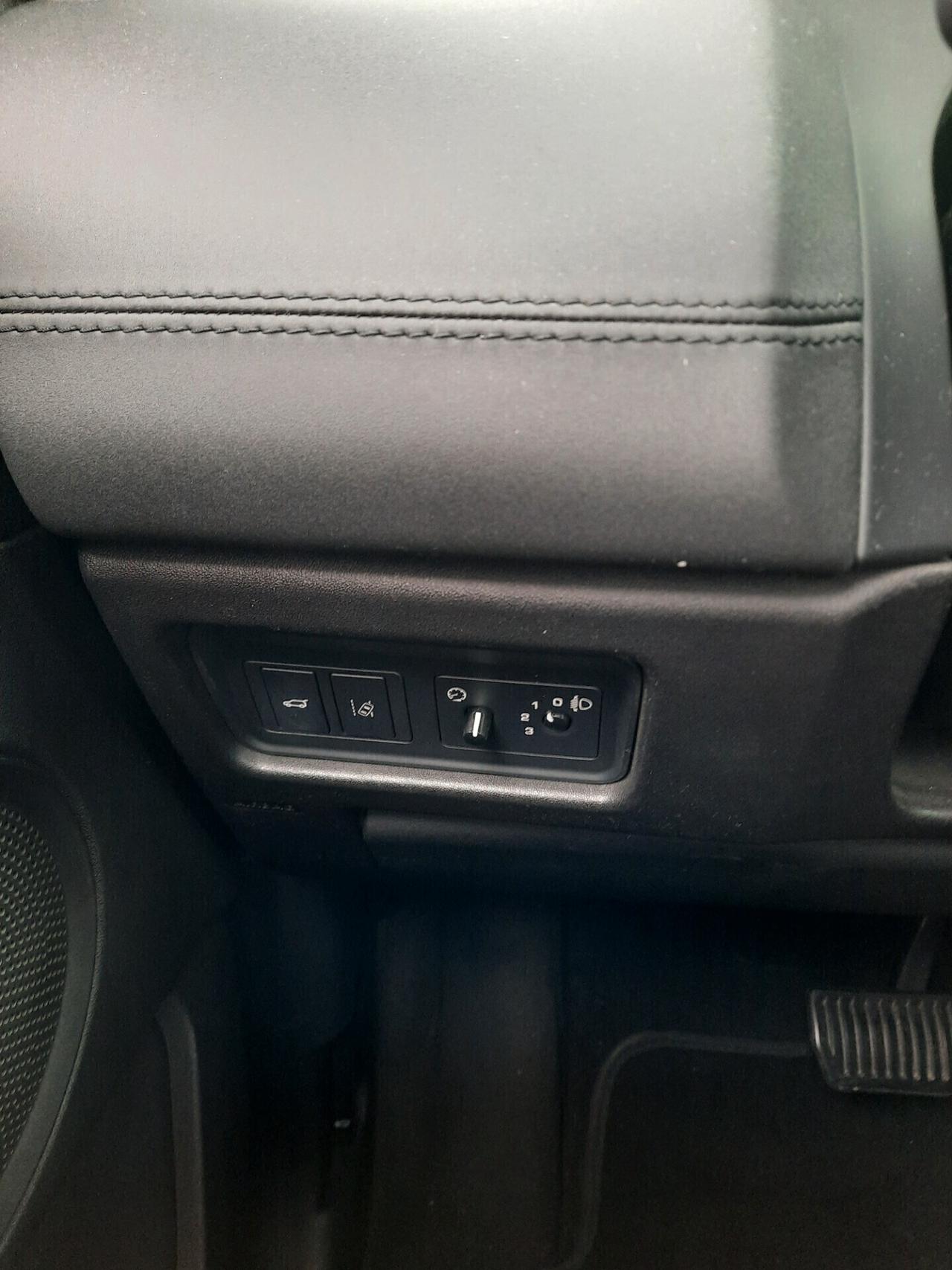 Land Rover Discovery Sport 2.0 TD4 150 CV SE