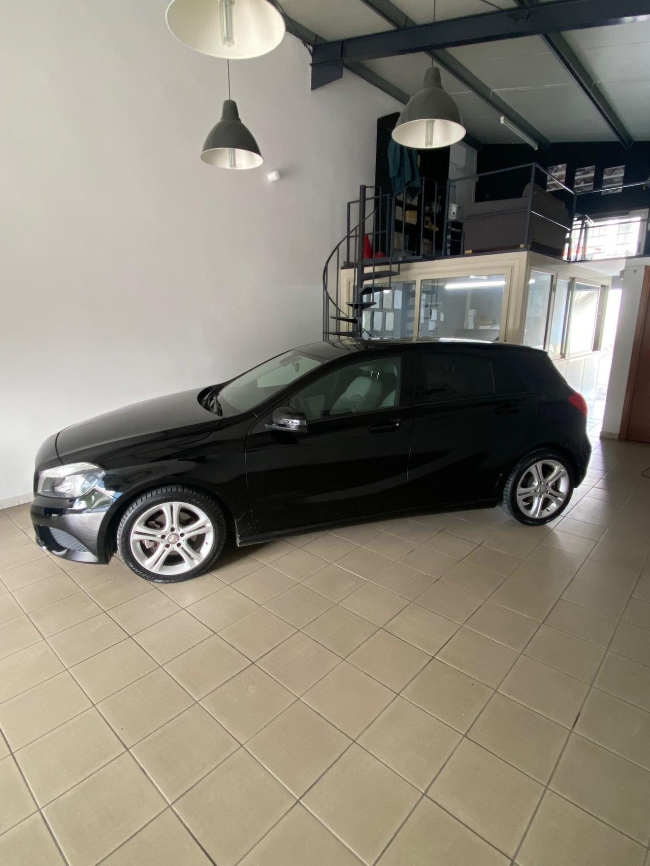 Mercedes-benz A 180 BlueEFFICIENCY Sport