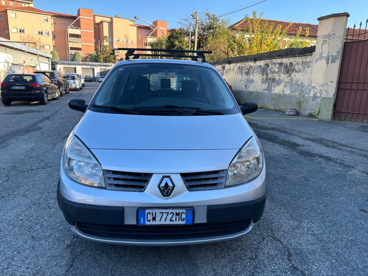 Renault Scenic Scénic 1.5 dCi/82CV pochi km