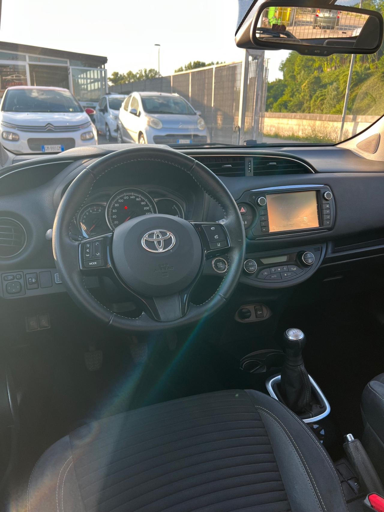 Toyota Yaris 1.0 5 porte Lounge