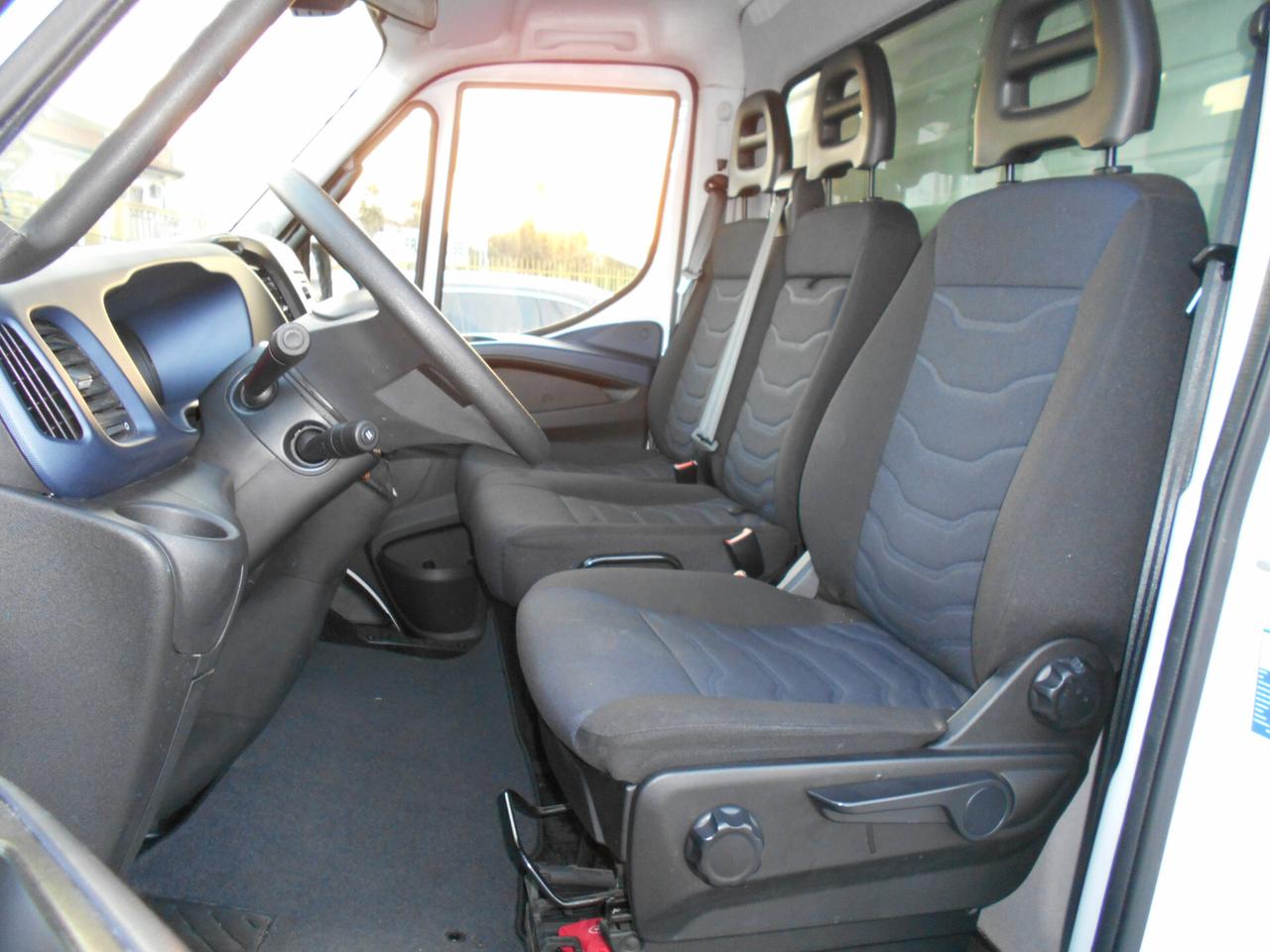 Iveco Daily 35c18 cabinato