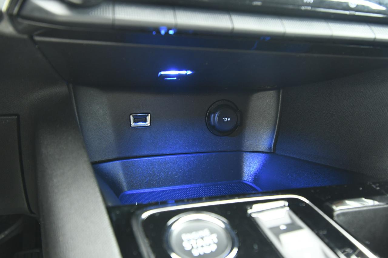 PEUGEOT 5008 1.5 bluehdi 130cv S&S Active mix eat8 N1 NEOPATENTATI+APP CONNECT