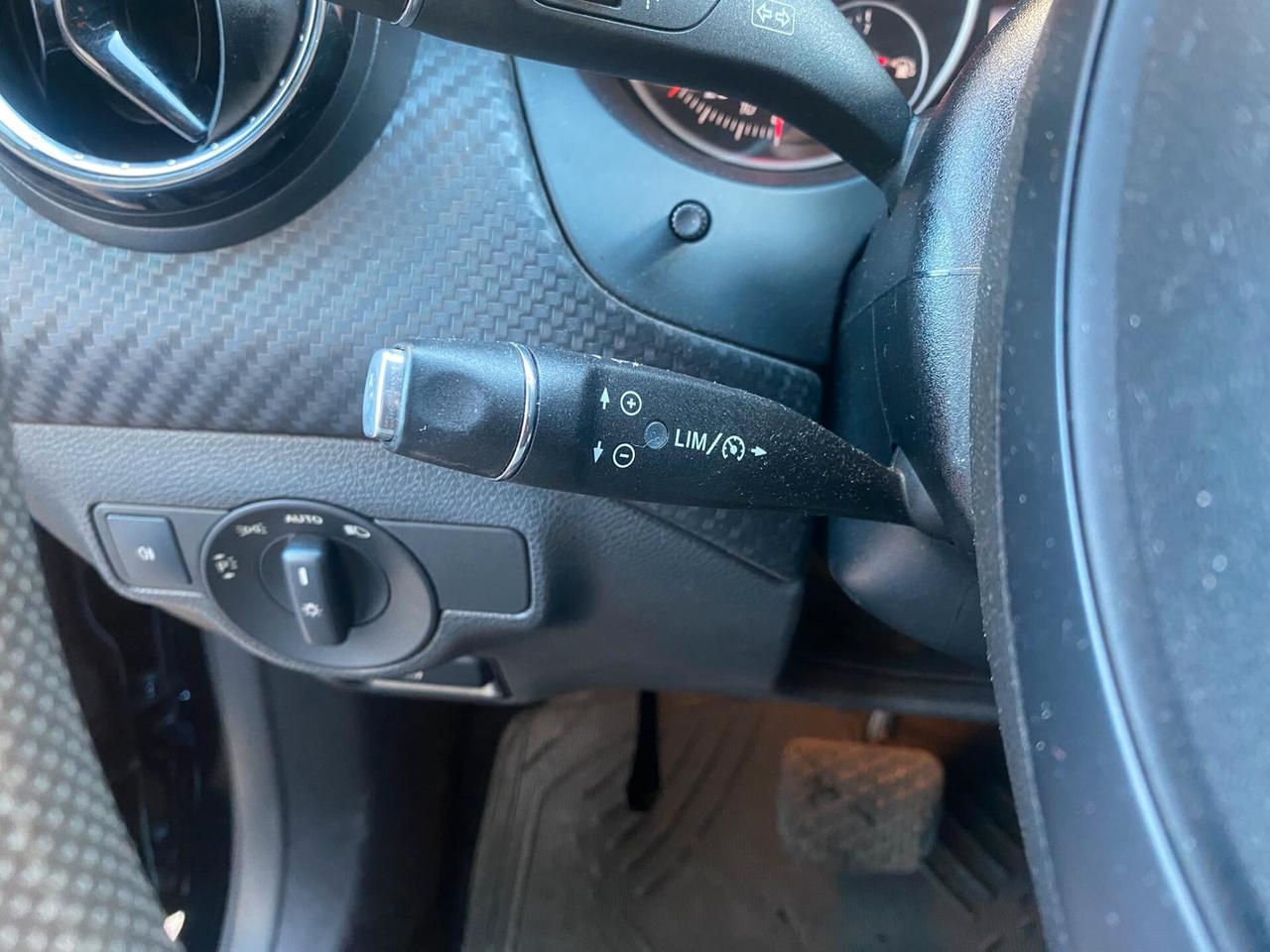 Mercedes-benz GLA 200 d Automatic Premium