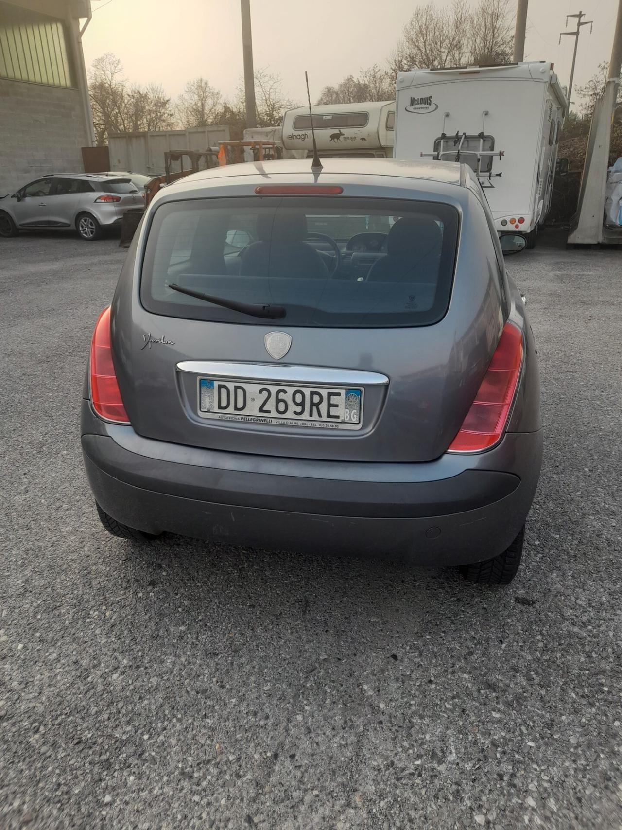 Lancia Ypsilon 1.2 Argento