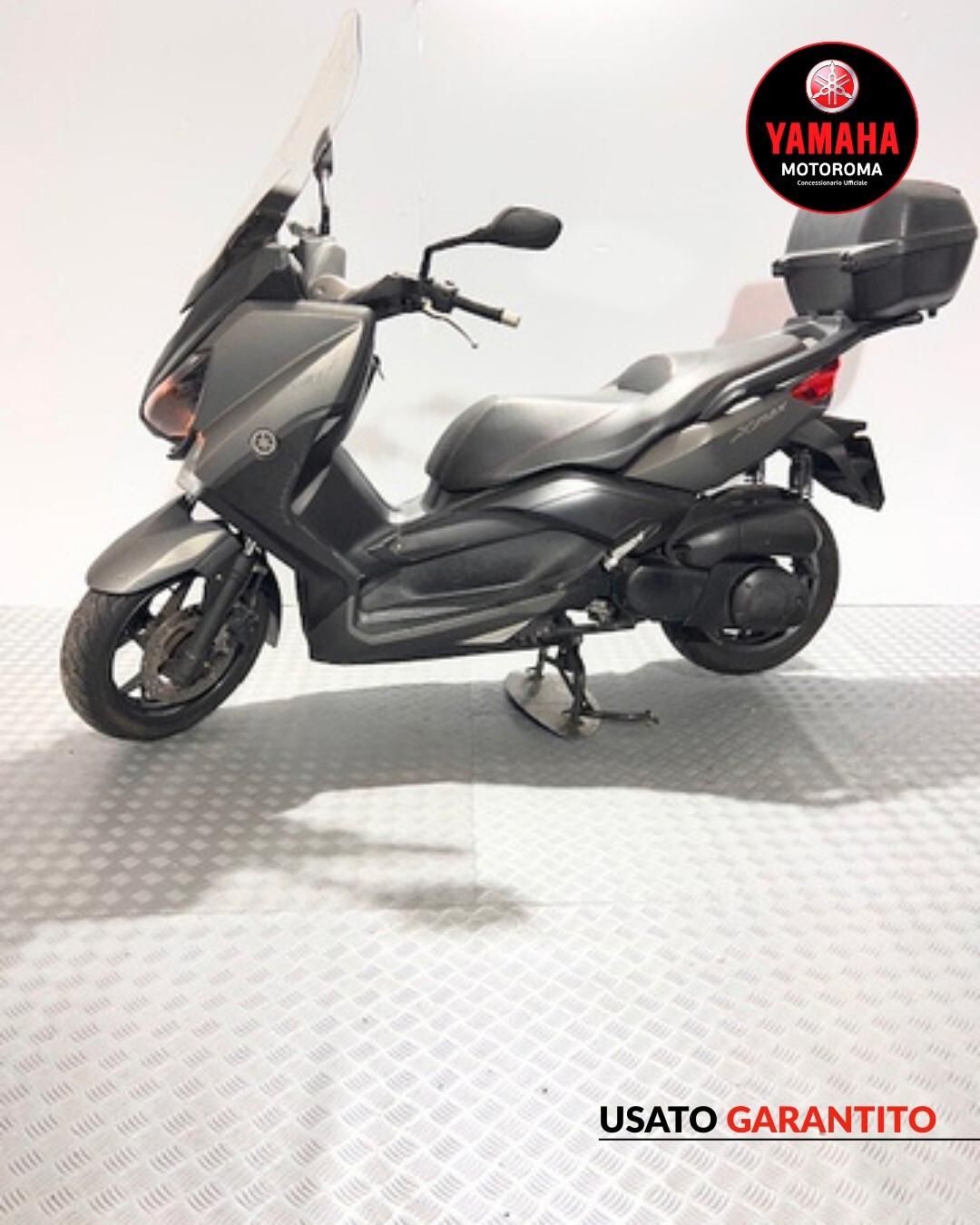 Yamaha X-Max 250