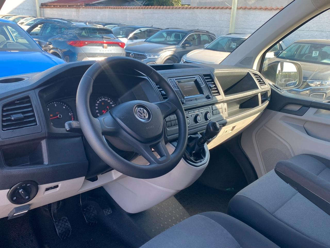 Volkswagen Transporter Business 2.0 TDI 102CV Autocarro 100% detraibile