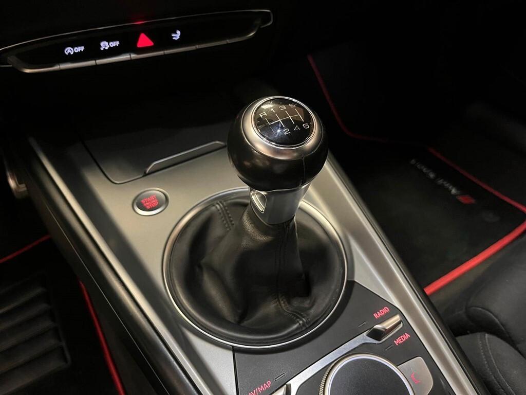 Audi TT Coupé 2.0 TDI ultra Design