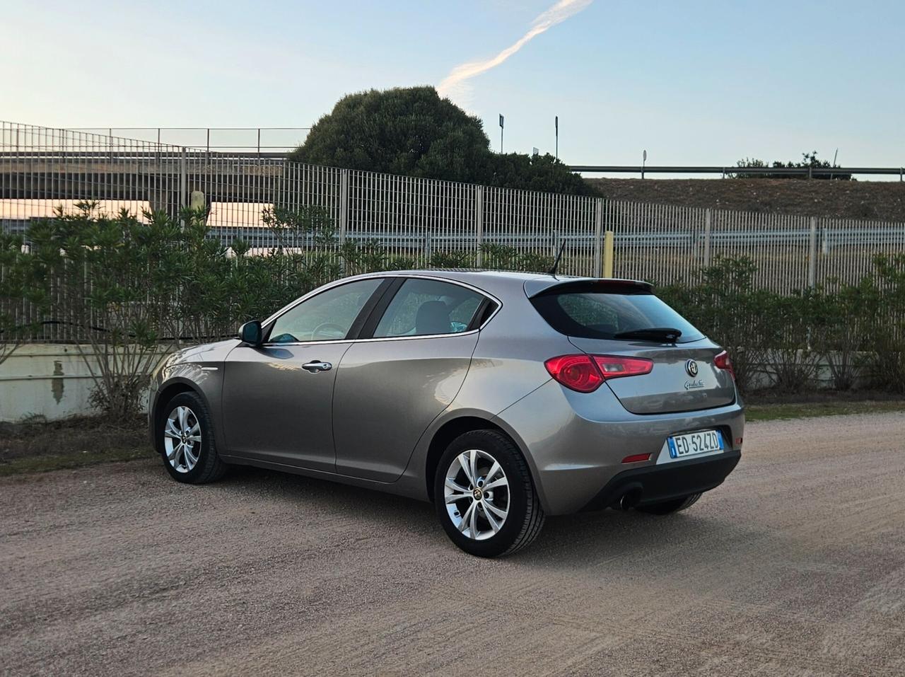 Alfa Romeo Giulietta 1.6 JTDm-2 105 CV Distinctive