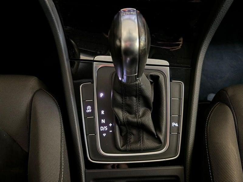 Volkswagen Golf Golf DSG 5 p. Highline