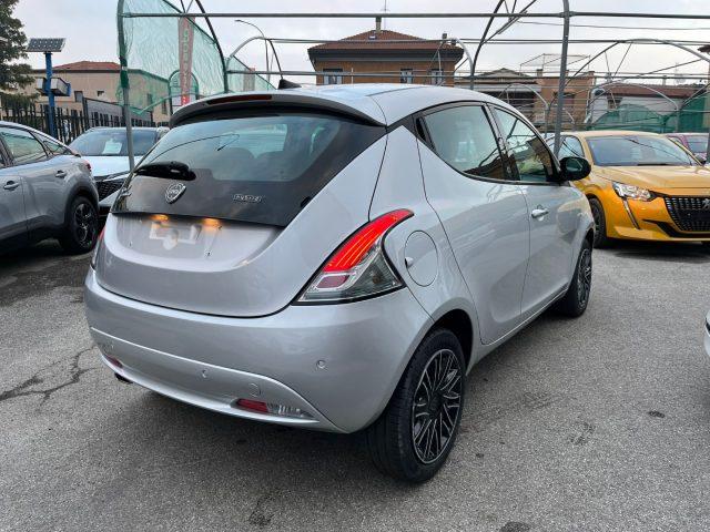 LANCIA Ypsilon 1.0 FireFly 5 porte S&S Hybrid Ecochic Gold